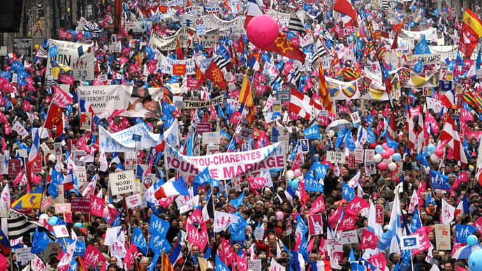 Thousands March In Paris Against Same Sex Marriage And Adoption Photos 