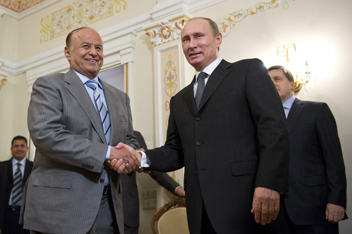 Russia's President Vladimir Putin (R) shakes hands with his Yemeni counterpart Abd Rabuh Mansur Hadi during their meeting in Putin's Novo-Ogaryovo residence outside Moscow, on April 2, 2013.