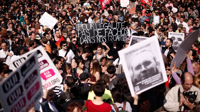 Pro gay marriage protesters gather at Bastille square to protest against homophobia on April 21, 2013 in Paris.(AFP Photo / Guillaume Baptiste)