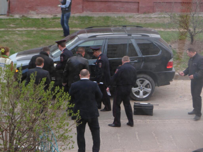 Investigators inspect the Belgorod shooting suspectâs car (Image: Twitter user @cityofgood31)