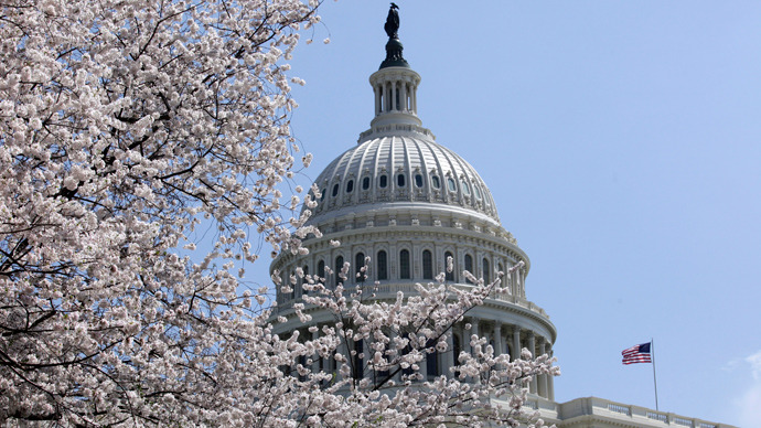 House opposes international regulation for the Web but favors US censorship