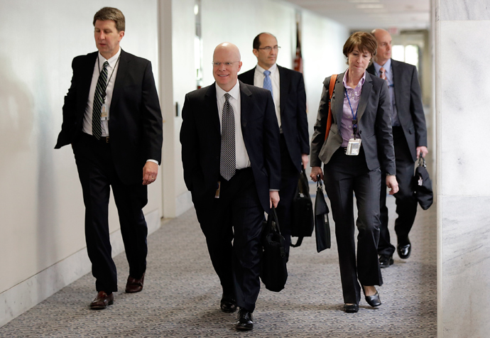 Members of the U.S. intelligence community enter a briefing for the Senate Intelligence Committee on Capitol Hill April 23, 2013 in Washington, DC (Win McNamee / Getty Images / AFP) 