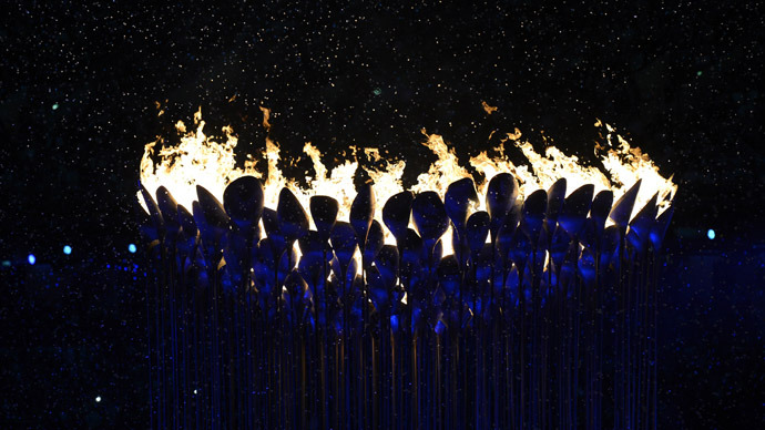 Russian spacemen to take Olympic torch on space walk