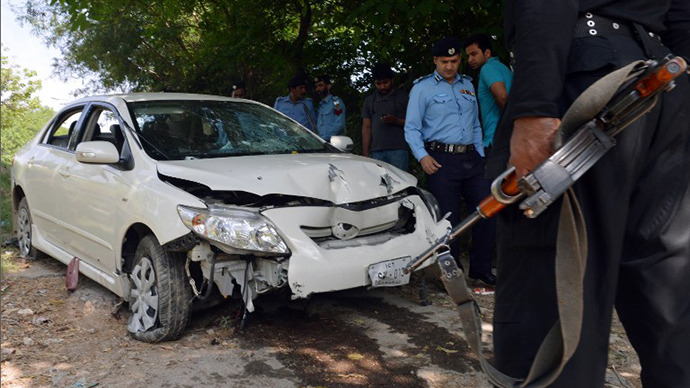 Pakistani prosecutor in Bhutto assassination case killed in drive-by shooting