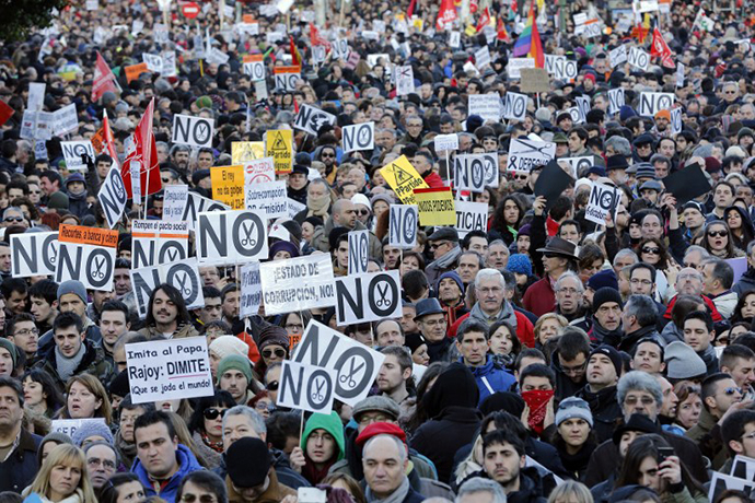 Public workers, small political parties and non-profit organisations stage a protest against government austerity on February 23, 2013 in Madrid. (AFP Photo / Cesar Manso)
