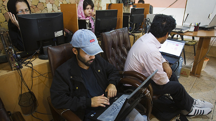 US lifts ban on gadget exports to Iran ahead of elections
