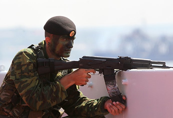 Mock assault landing at a parade on Russian Navy Day in Sevastopol. (RIA Novosti / Alexey Kudenko)