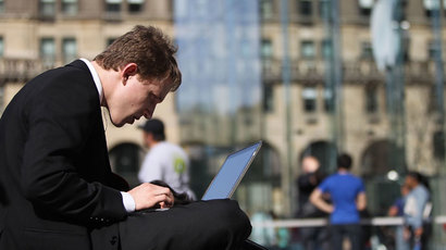 School for snooping: LA to monitor students’ social media postings