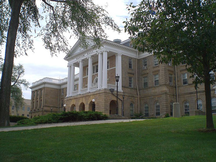 Bascom Hall atop Bascom Hill at the heart of the University of Wisconsin-Madison campus. (Photo from Wikipedia)