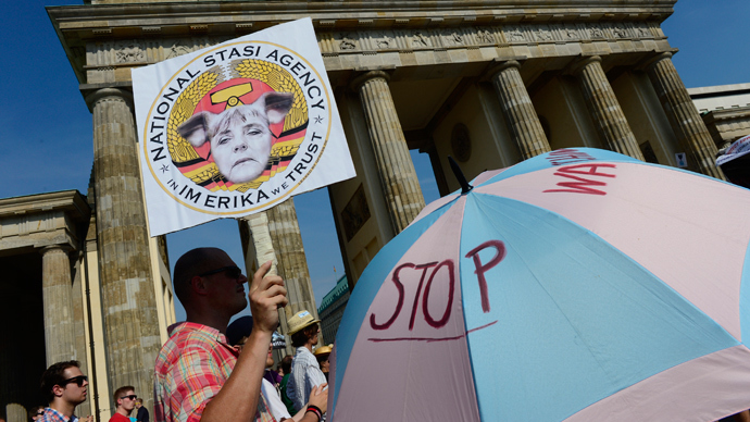 German minister calls on secret service to explain complicity in NSA snooping