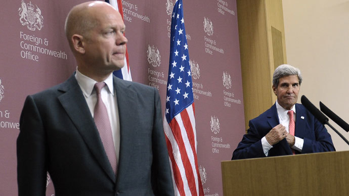 US Secretary of State John Kerry (R) and Britain's Foreign Minister William Hague (L) leave after a news conference at the Foreign and Commonwealth Office in central London, on September 9, 2013.(AFP Photo / Susan Walsh)