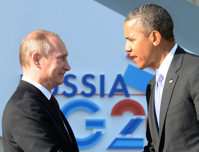 Russiaâs President Vladimir Putin (L) welcomes US President Barack Obama at the start of the G20 summit on September 5, 2013 in Saint Petersburg.(AFP Photo / Yuri Kadobnov)