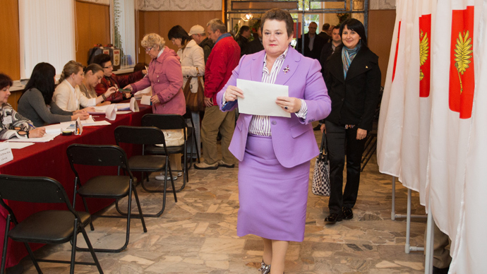 Pro-Putin majority party sweeps first nationwide election day