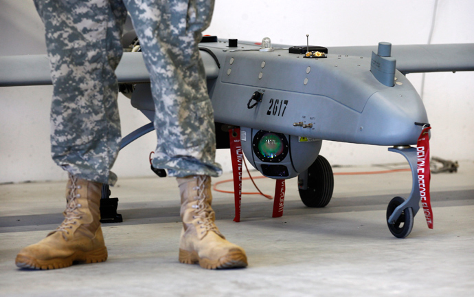 A 'Hunter' Unmanned Aerial System is displayed during an official presentation by the German and U.S. Unmanned Aerial Systems (UAS) at the U.S. military base in Vilseck-Grafenwoehr October 8, 2013.(Reuters / Michaela Rehle)
