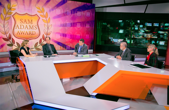 Whistleblowers Jesselyn Radack, Thomas Andrews Drake, Ray McGovern and Coleen Rowley (L to R) and presenter Kevin Owen (C) in RTâs studio in Moscow (RT photo / Semyon Khorunzhy)