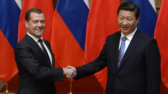 Russia and China strengthen trade ties with $85 billion oil deal