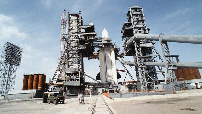 The Energiya carrier rocket at the launch site, the Baikonur Space Center in Kazakhstan.(RIA Novosti / Skryinikov)