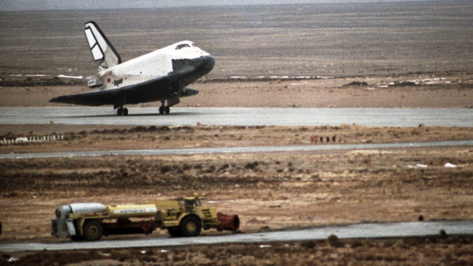 The Buran orbiter landing at the Baikonur space center.(RIA Novosti / Alexander Mokletsov)