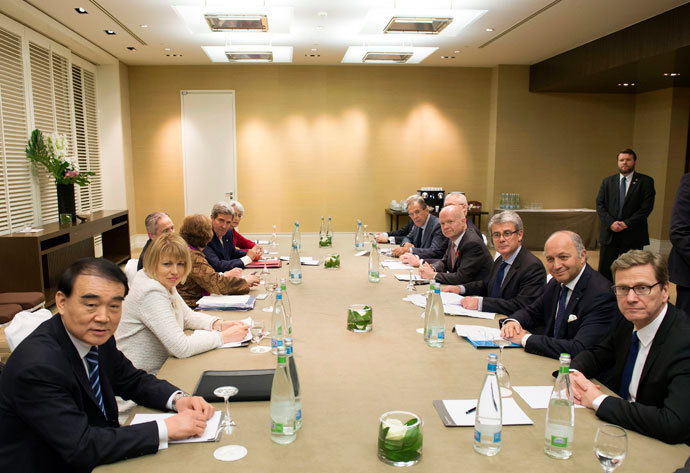 The third day of closed-door nuclear talks in Geneva on November 9, 2013. (AFP Photo / Jean-Christophe Bott)