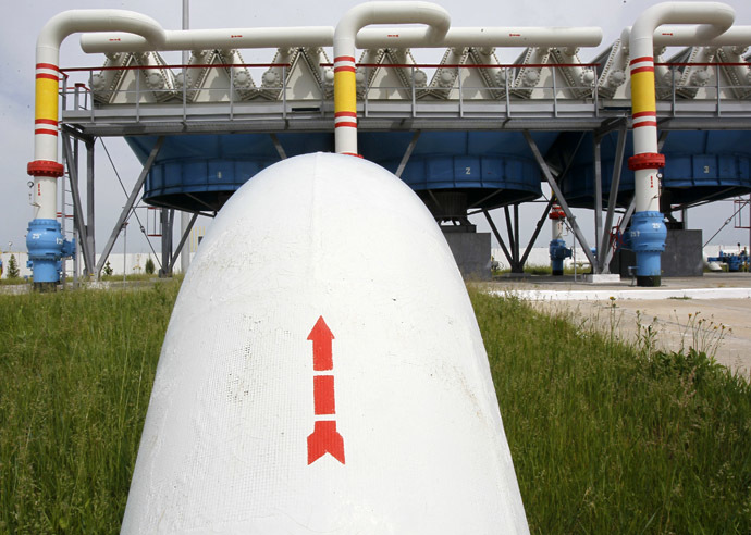 A gas pipe is pictured at an underground gas storage facility in the village of Mryn, 120 km (75 miles) north of Kiev May 21, 2013. (Reuters/Gleb Garanich)