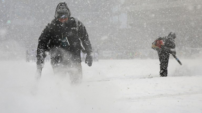 Gigantic snowstorm paralyses North East US