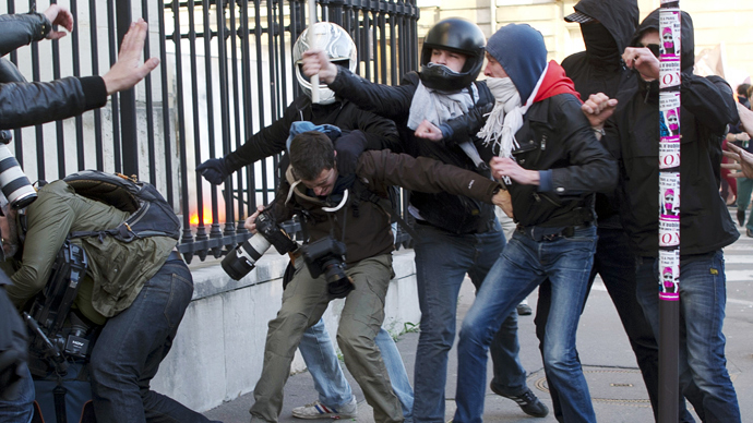 Reporters Without Borders calls for attacks on journalists to be labeled war crimes