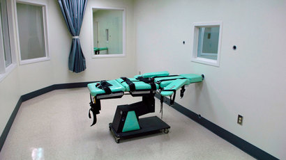 Panicked lawmakers mull firing squad executions as drug shortage worsens
