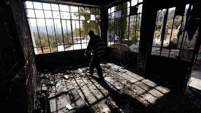 Israeli group sets fire to, vandalize Palestinian mosque in northern West Bank