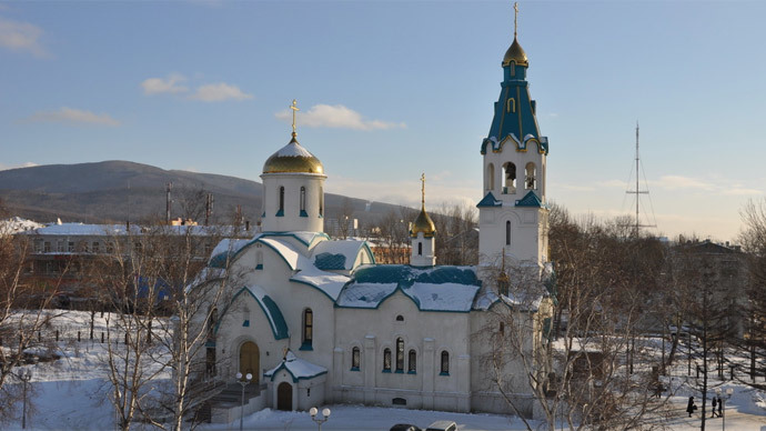 Gunman in Russian cathedral kills two, wounds six