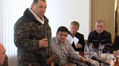 Ukraine mayor detained for ‘attacking’ Right Sector thugs who raided city council meeting