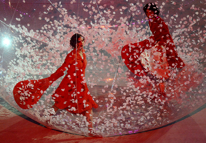 Performers take part in the opening ceremony of the 2014 Paralympic Winter Games in Sochi, March 7, 2014. (AFP Photo / Kirill Kudryavtsev)