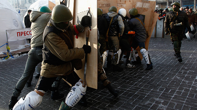 Concerns as Ukraine’s govt hastily revamps Maidan squads into National Guard