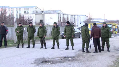 Crimea protesters storm Ukrainian Navy base in Sevastopol
