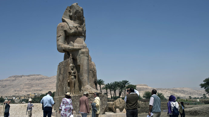 Two huge pharaoh statues unveiled in Egypt