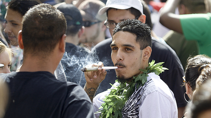 Colorado approves retroactive reversal of marijuana convictions