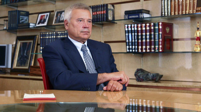 Putin says oil wars with Russia will make West bleed