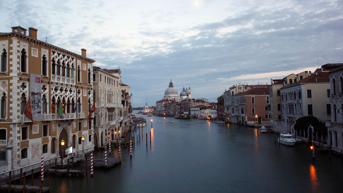 Italy Opens Bidding For Venice Island — Rt World News