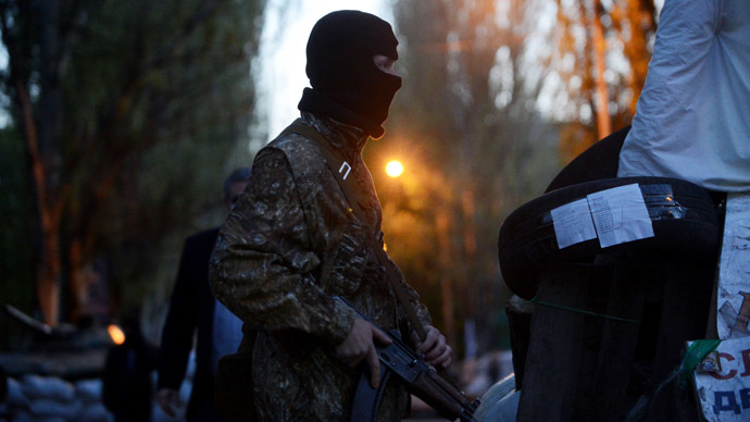‘NATO spies’? Slavyansk self-defense forces keep foreign military inspectors detained