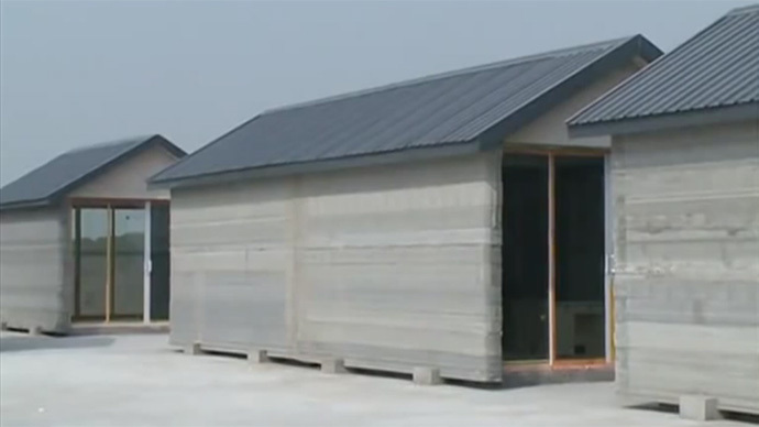 Giant Chinese 3D printer builds 10 houses in just 1 day (PHOTOS, VIDEO)