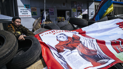 ​Radicals shooting at people in Odessa’s burning building caught on tape