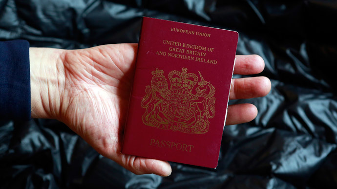 Alarmed British MPs demand passports be revoked from UK fighters in Syria