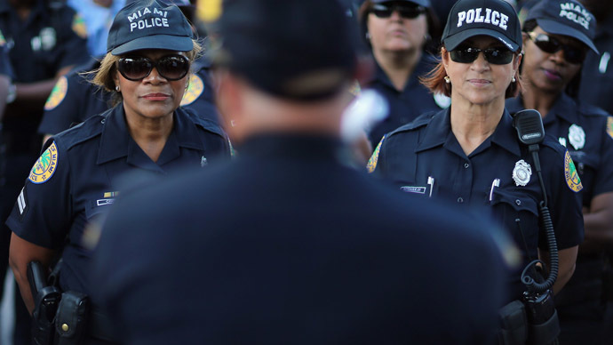 Miami cops fired hundreds of rounds, killing unarmed suspects and injuring two officers in crossfire