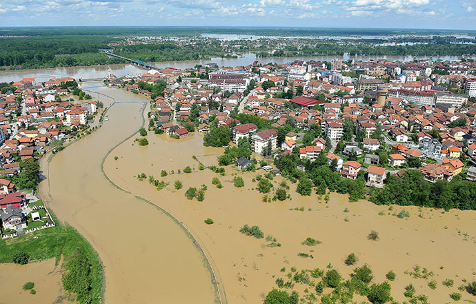 An aerial view shows a flooded area near the Northern-Bosnian town of Brcko on May 18, 2014. (AFP Photo / Elvis Barukcic)