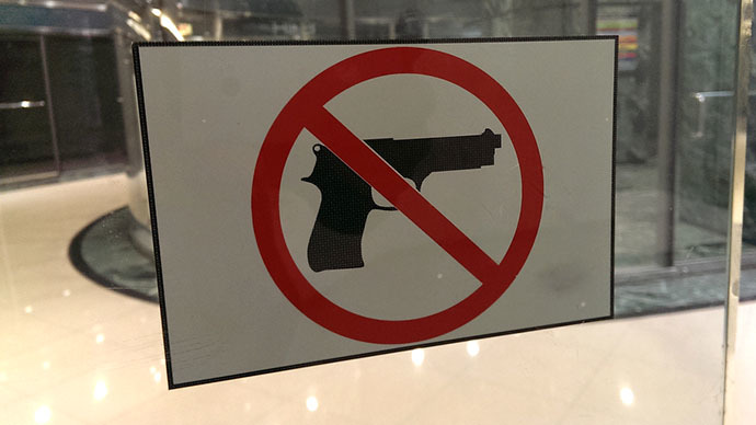 North Carolina restaurant with ‘no guns allowed’ sign robbed at gunpoint