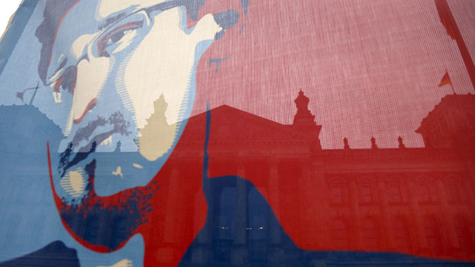 ‘Yes we scan’: Graffiti, memes and T-shirts celebrate Snowden’s NSA leaks