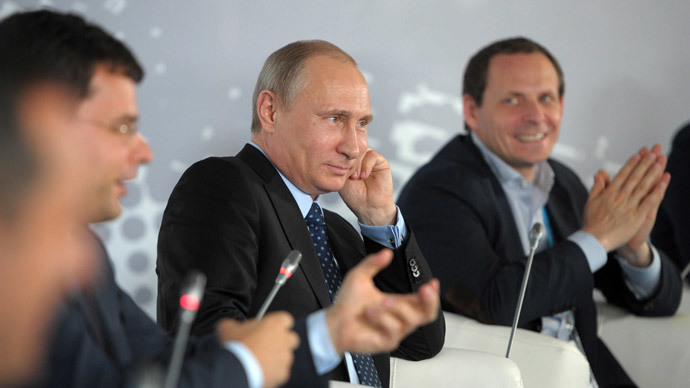 Internet restrictions must not touch upon freedom of speech - Putin