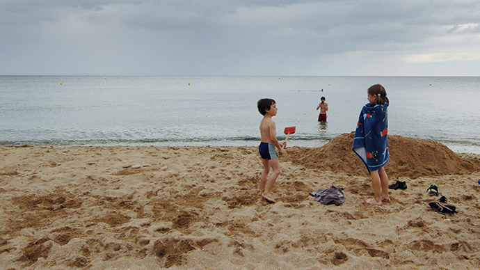 Cannabis treasure: Italian children dig up 2.5kg of pot while playing on beach