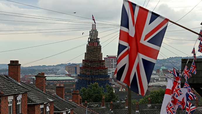 Giant bonfires to flare in N. Ireland’s skies for 11th Night celebrations (PHOTOS)