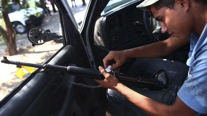 Minutemen militia recruiting 3,500 volunteers to patrol US border
