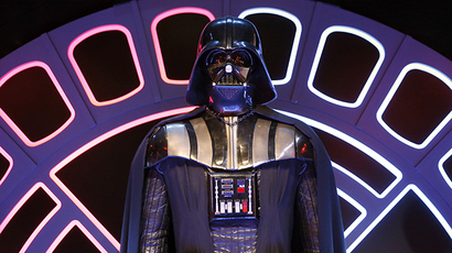 Bong brothers? Obama, pot enthusiast Willy Nelson sing ‘On the Road Again’